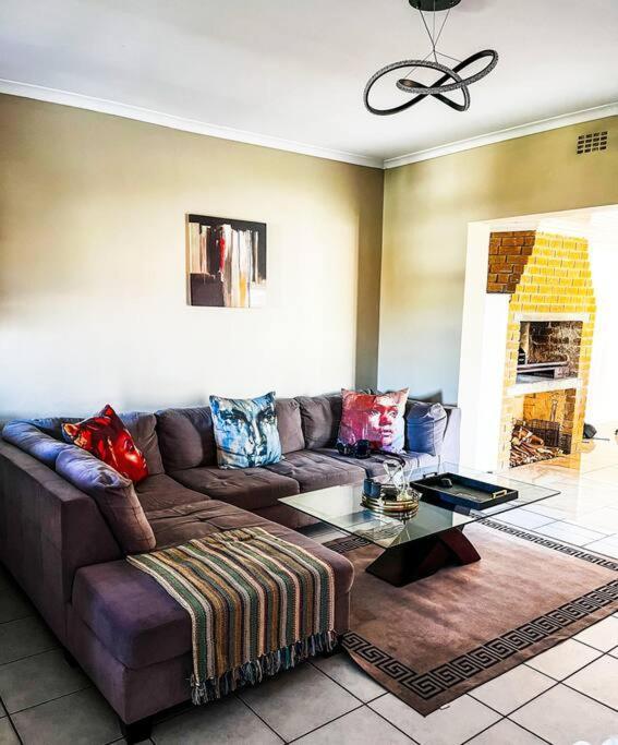 Apartment Cozy Townhouse In The Quiet Surbubs Of Brackenfell
