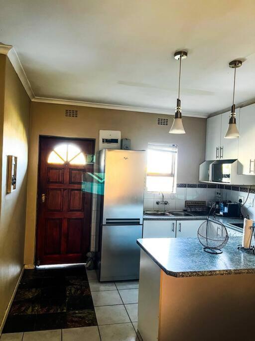 Cozy Townhouse In The Quiet Surbubs Of Brackenfell Kapstadt